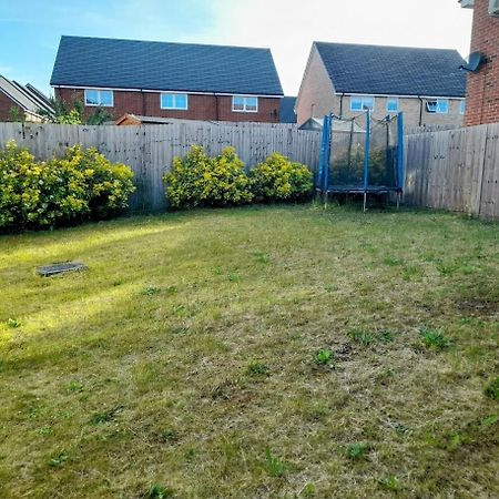 Beautiful 4 Bedroom Treasure Home Hemel Hempstead Luaran gambar