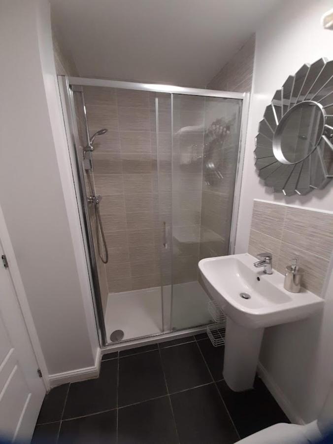 Beautiful 4 Bedroom Treasure Home Hemel Hempstead Luaran gambar